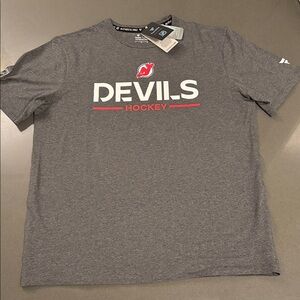 New Jersey Devils Hockey T-Shirt.  Fanatics Official NHL Authentic Pro. New